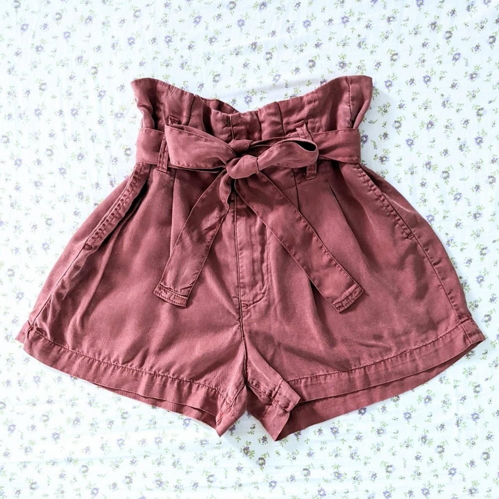 abercrombie red belted paperbag shorts